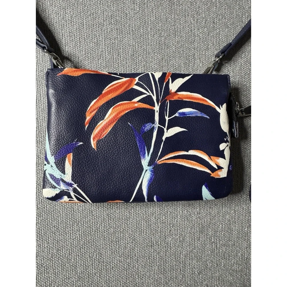 Vince Camino Cami Handbag Navy Blue And Orange Floral Crossbody Or Wristlet